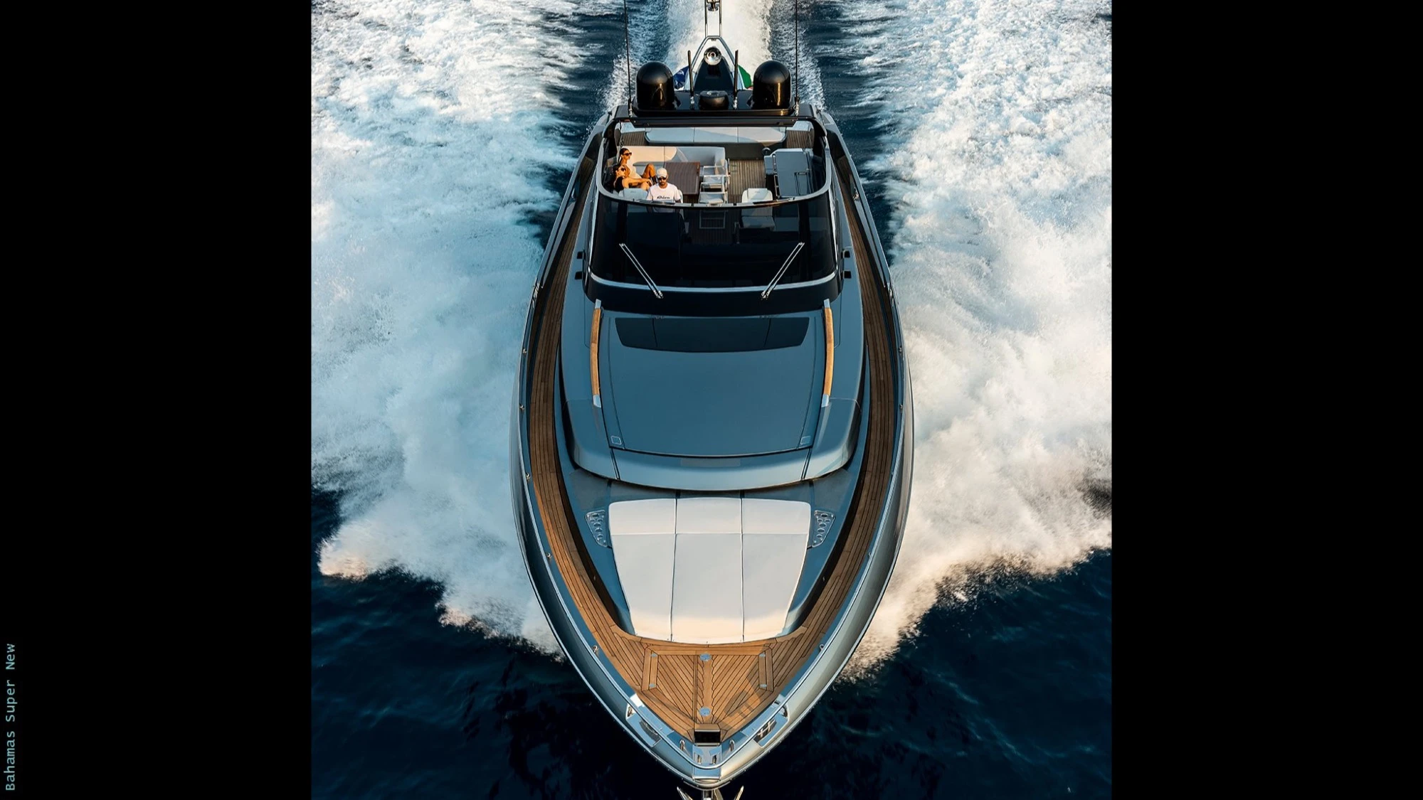 Riva 76' Bahamas Super