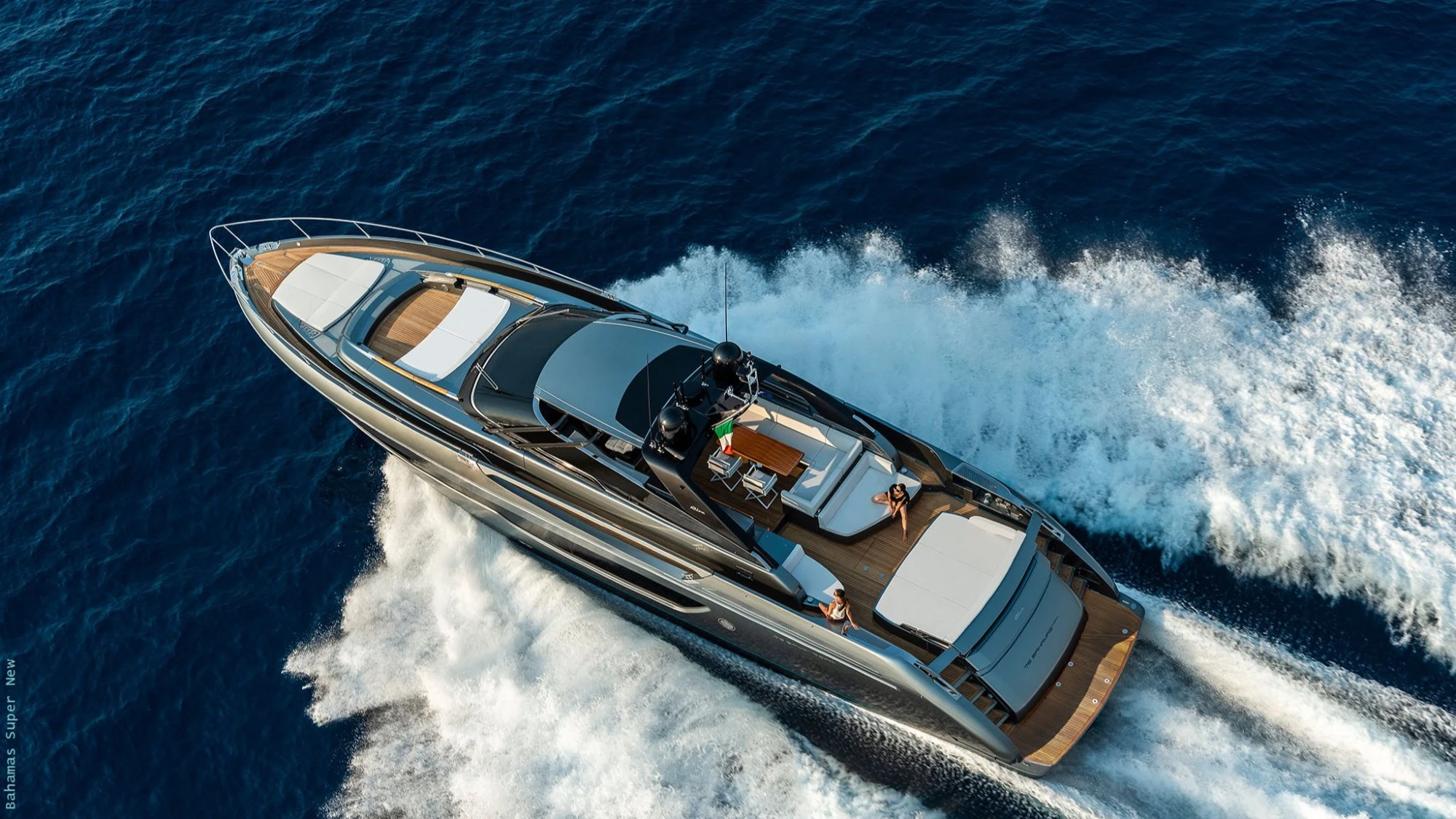 Riva 76' Bahamas Super