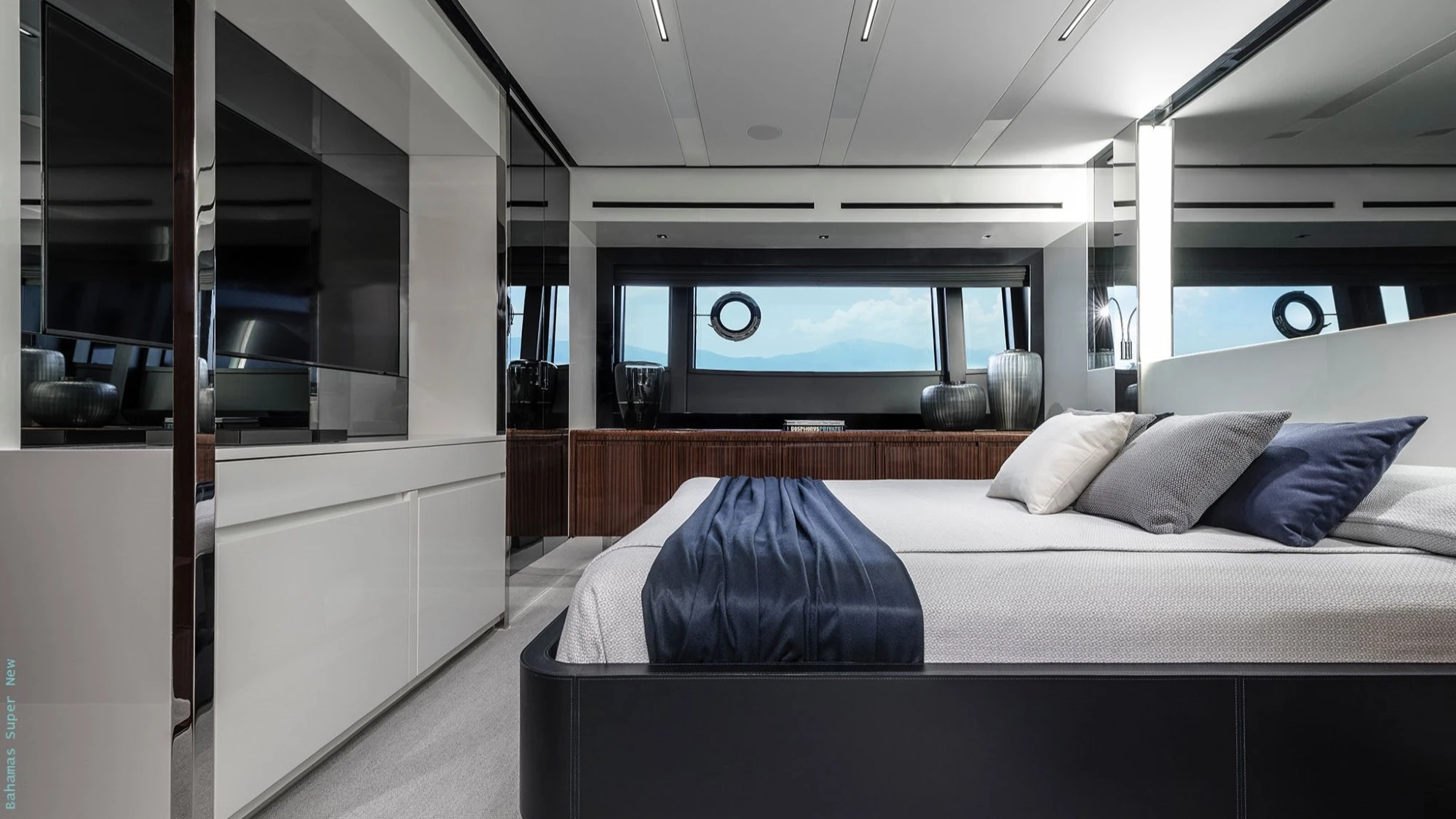 Riva 76' Bahamas Super