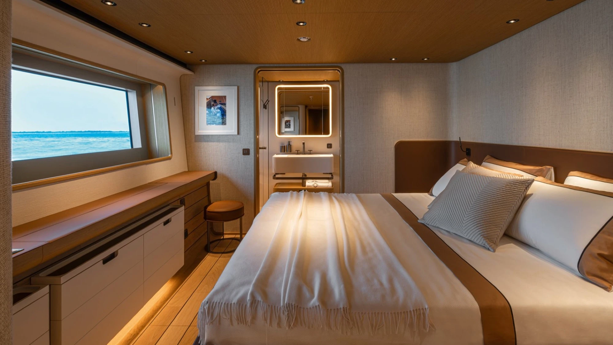 Custom Line Navetta 38