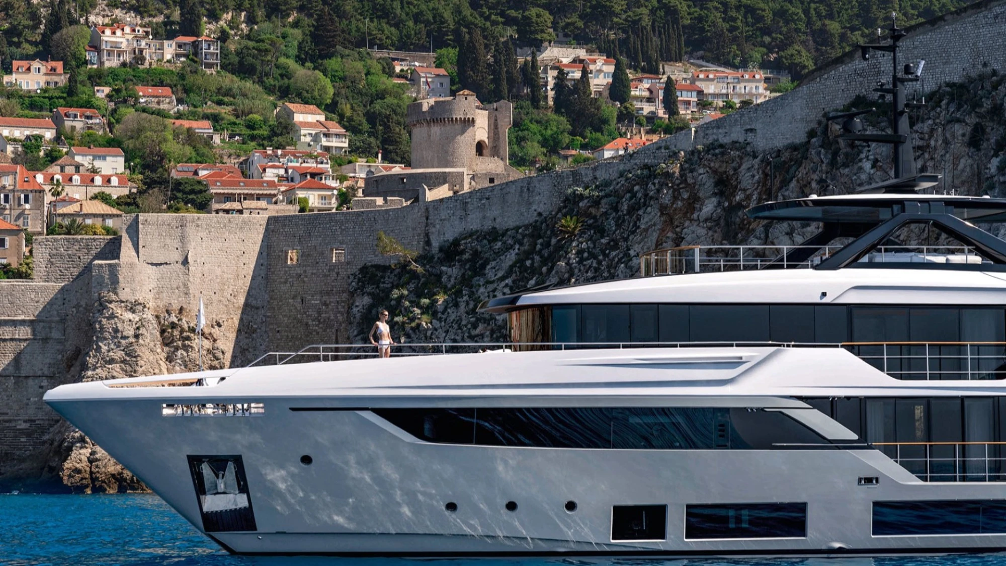 Custom Line Navetta 38