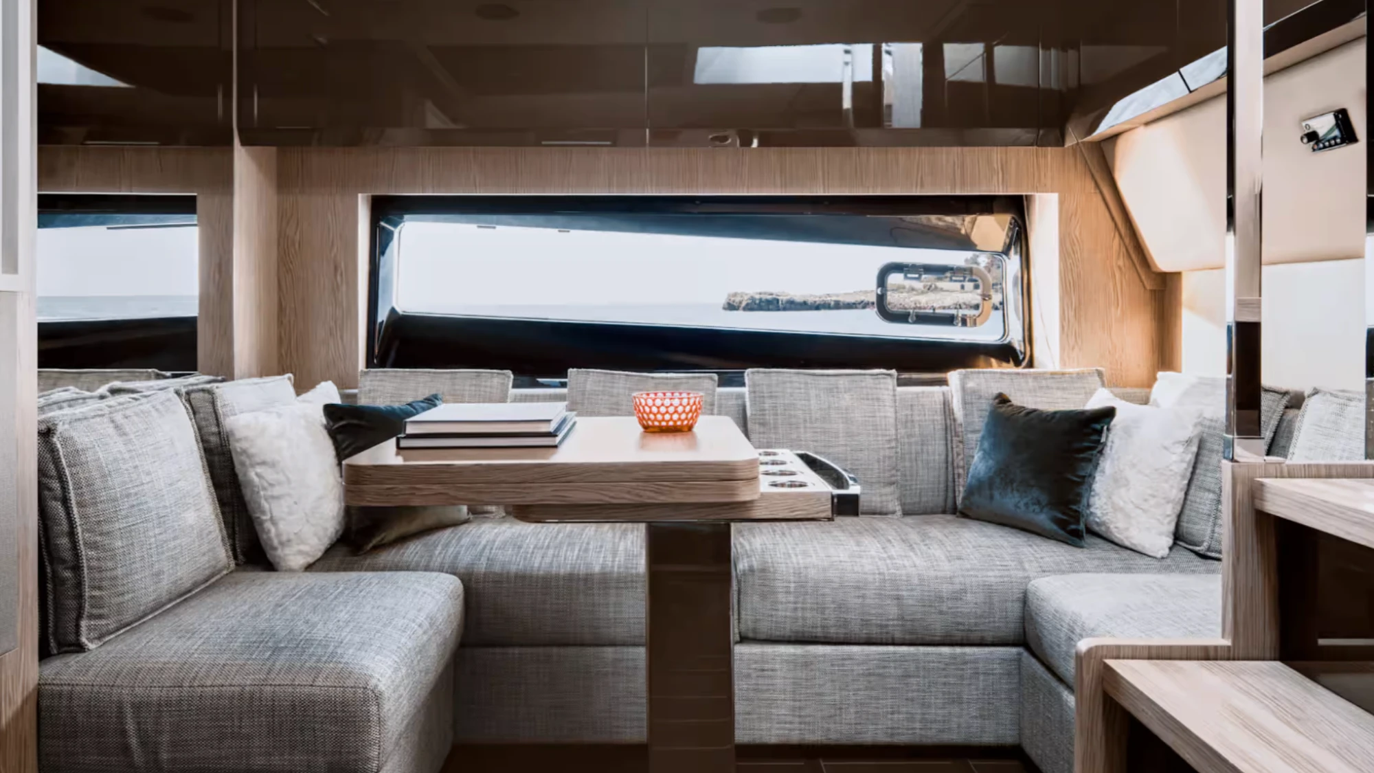 Azimut Atlantis 51
