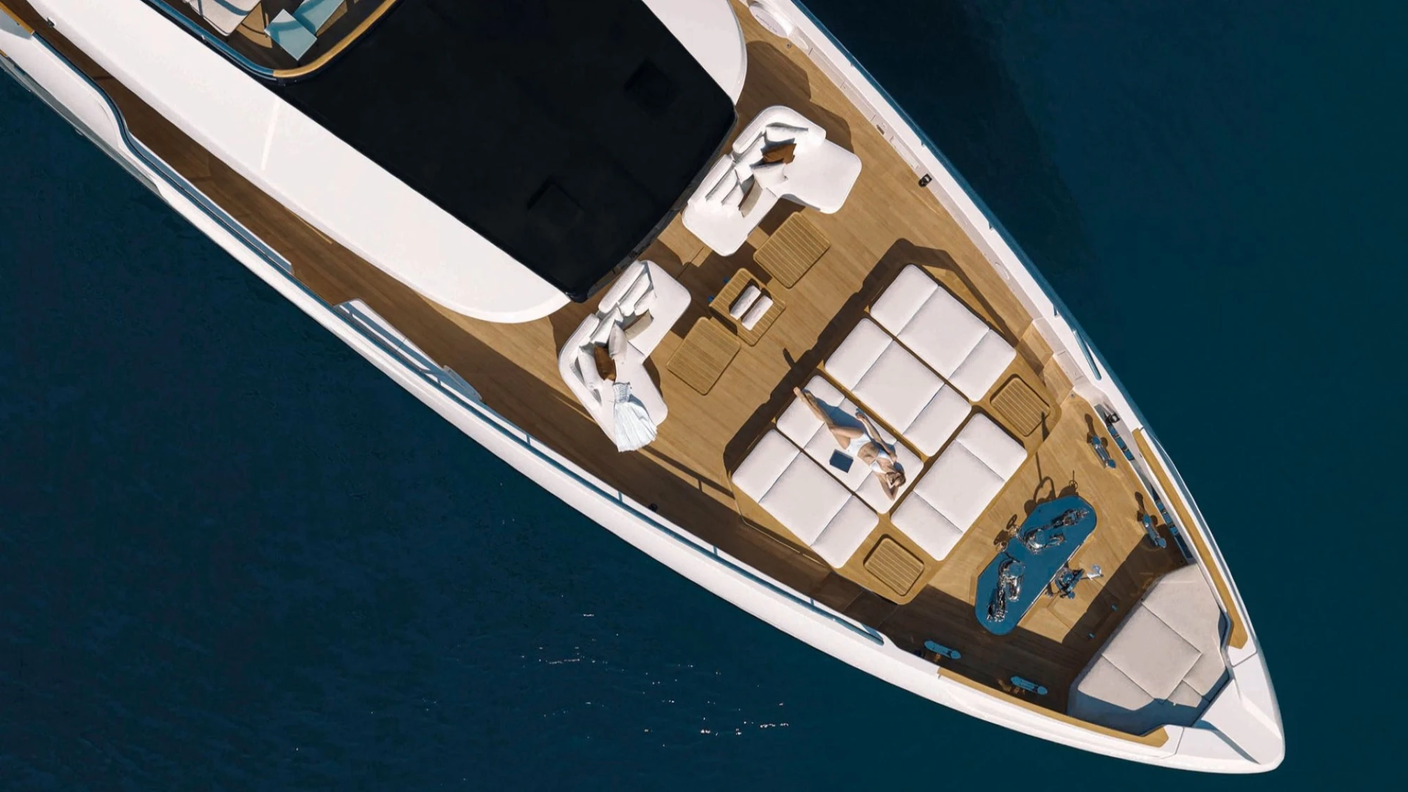 Custom Line Navetta 38