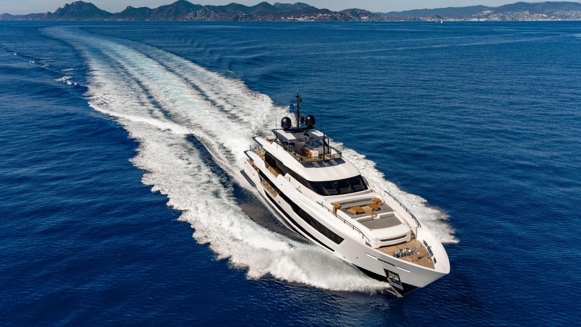 Custom Line 140'