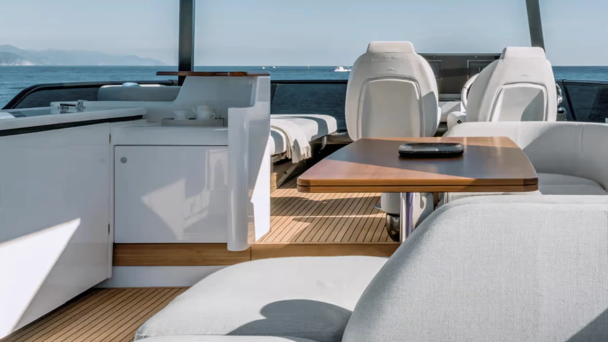 Azimut Fly 68
