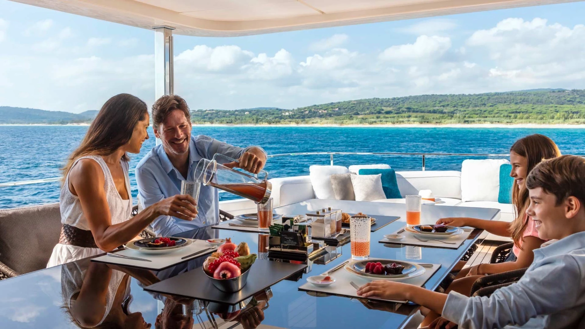 Custom Line Navetta 42