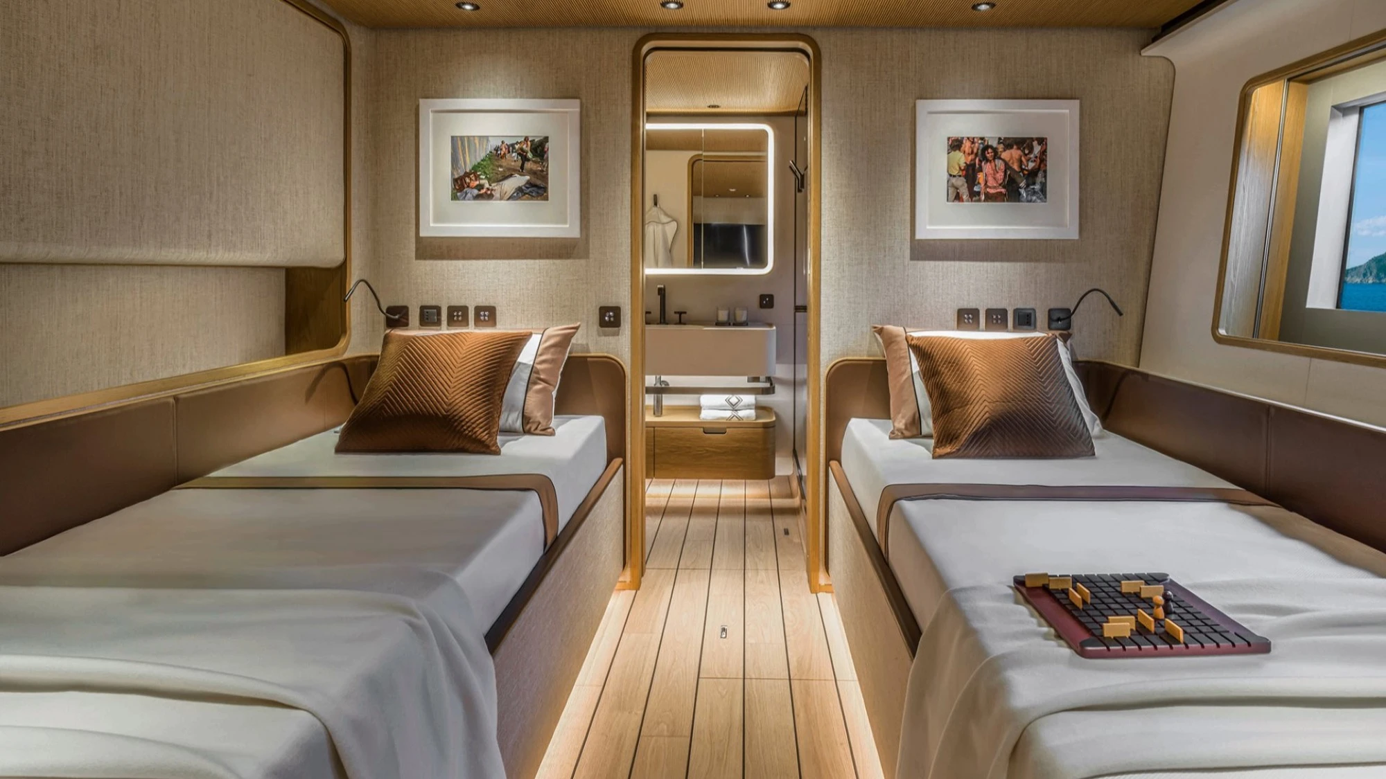 Custom Line Navetta 38