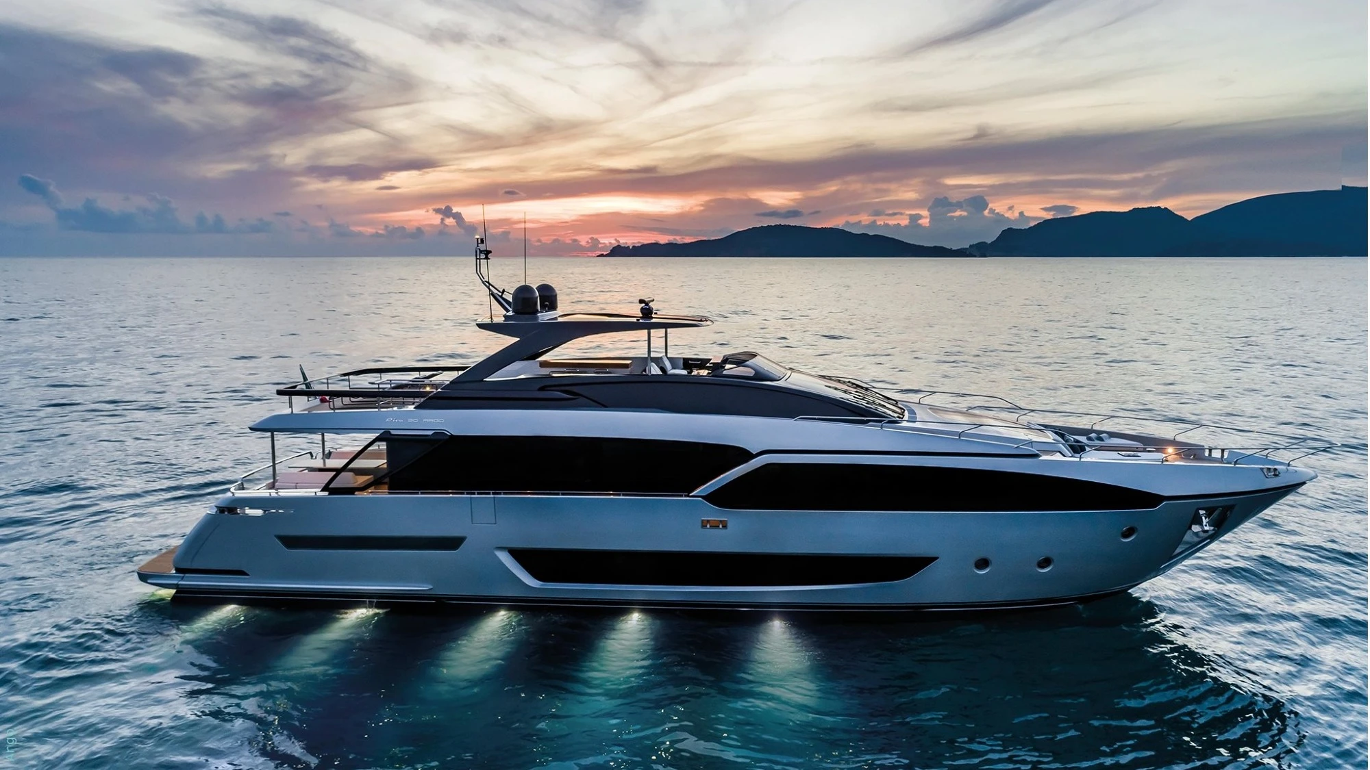 Riva 90' Argo
