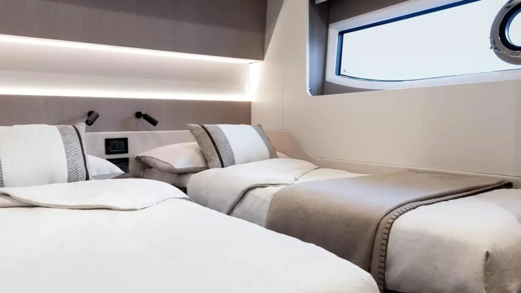 Azimut S7