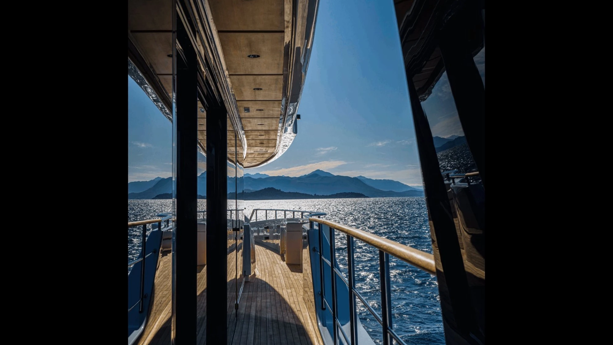 Custom Line Navetta 38