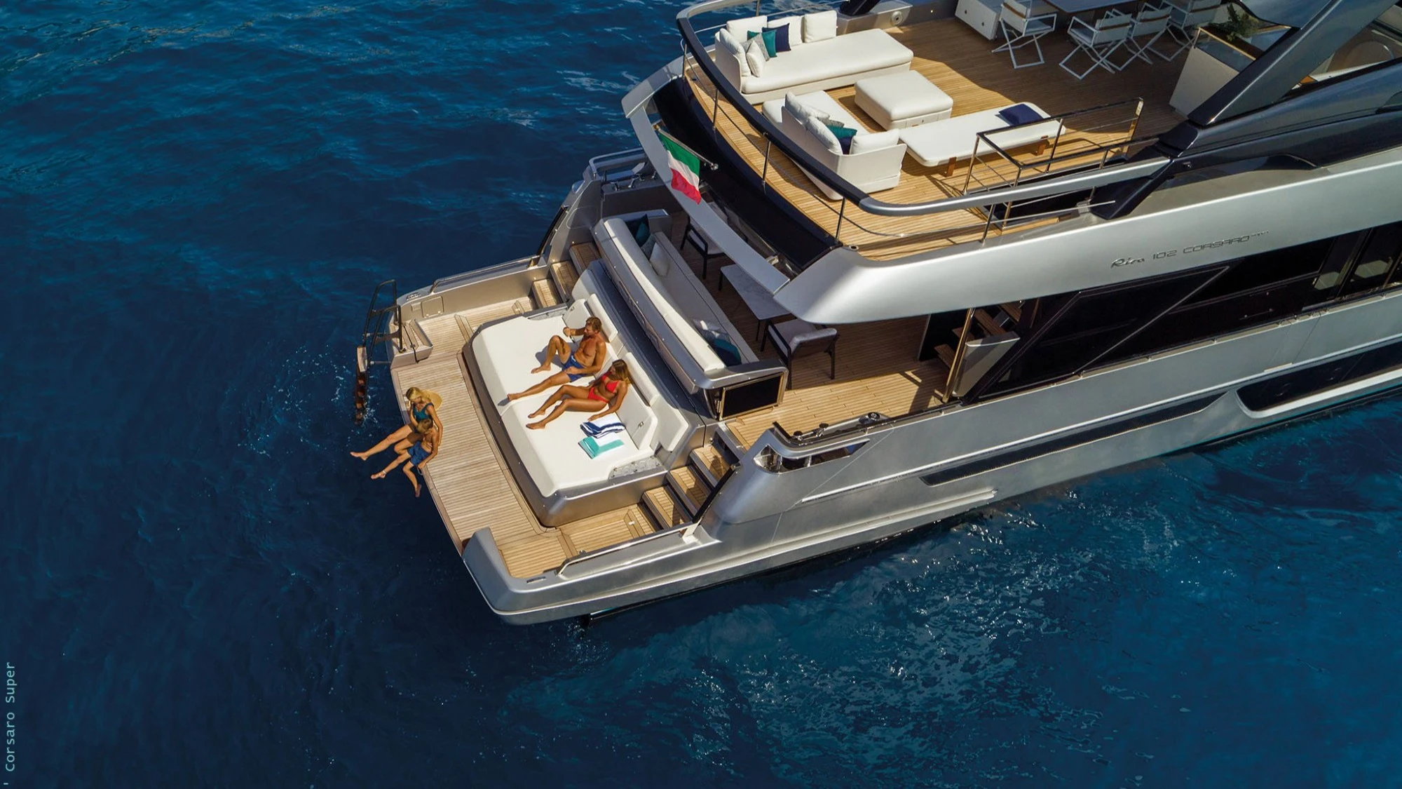Riva 102' Corsaro Super