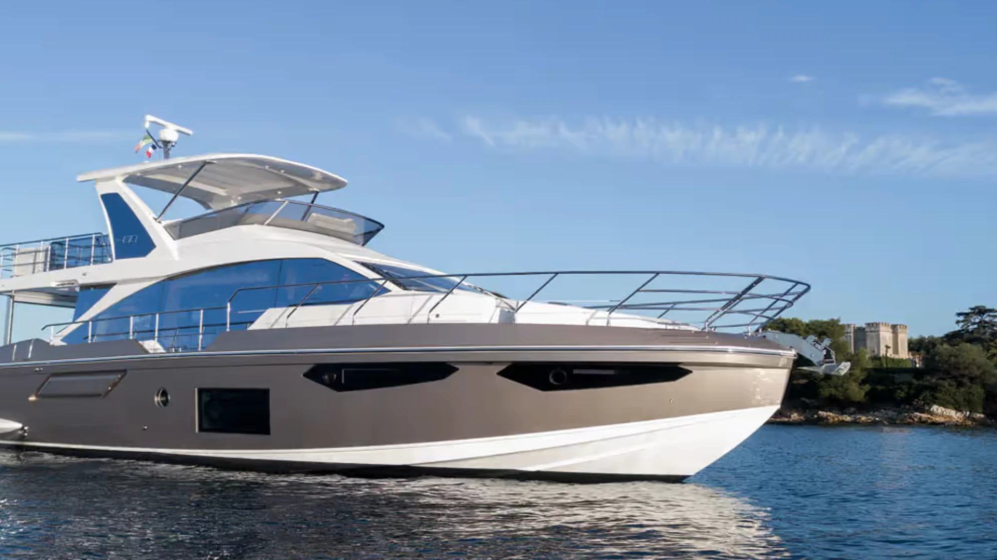 Azimut Fly 60