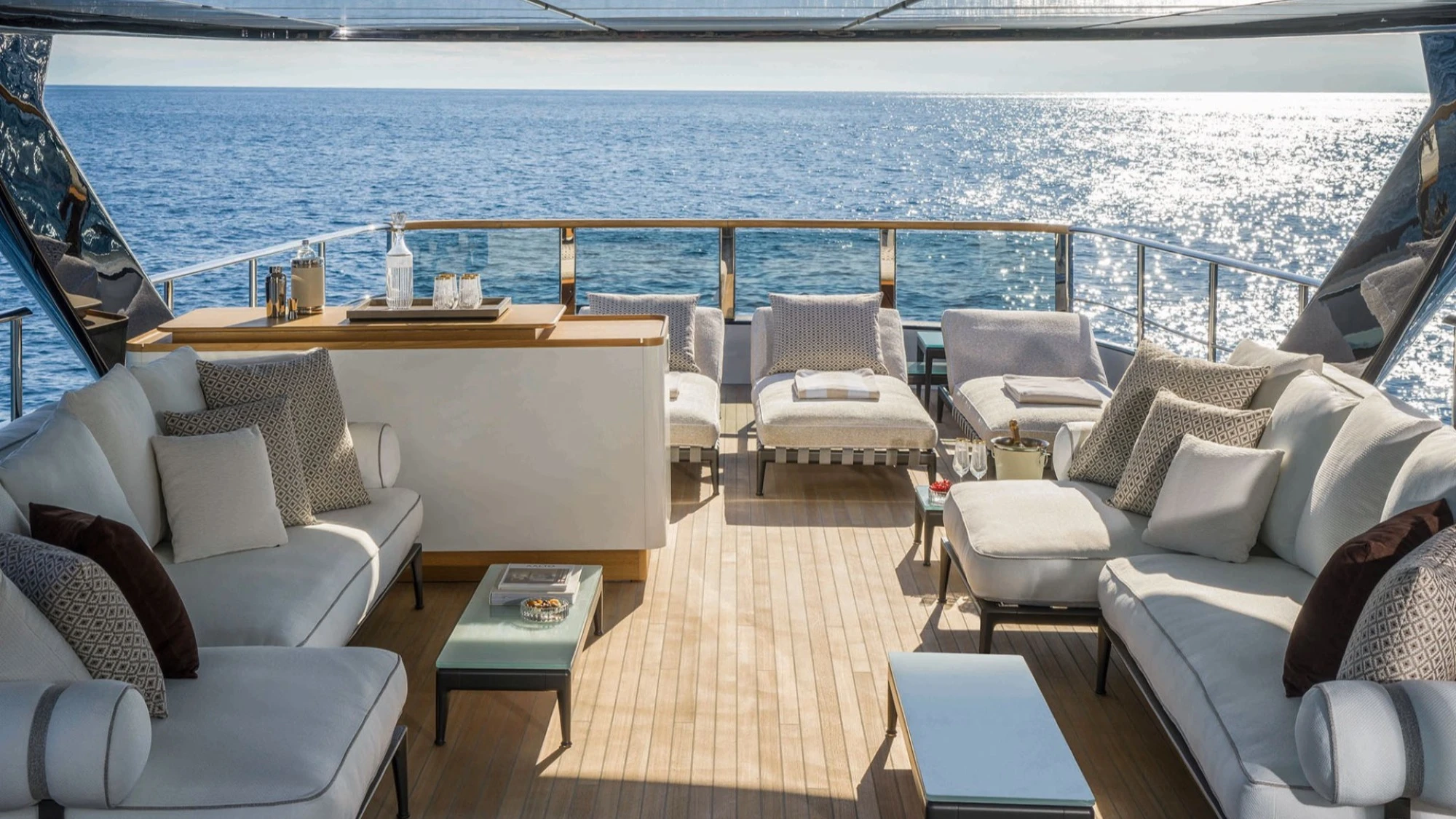 Custom Line Navetta 38