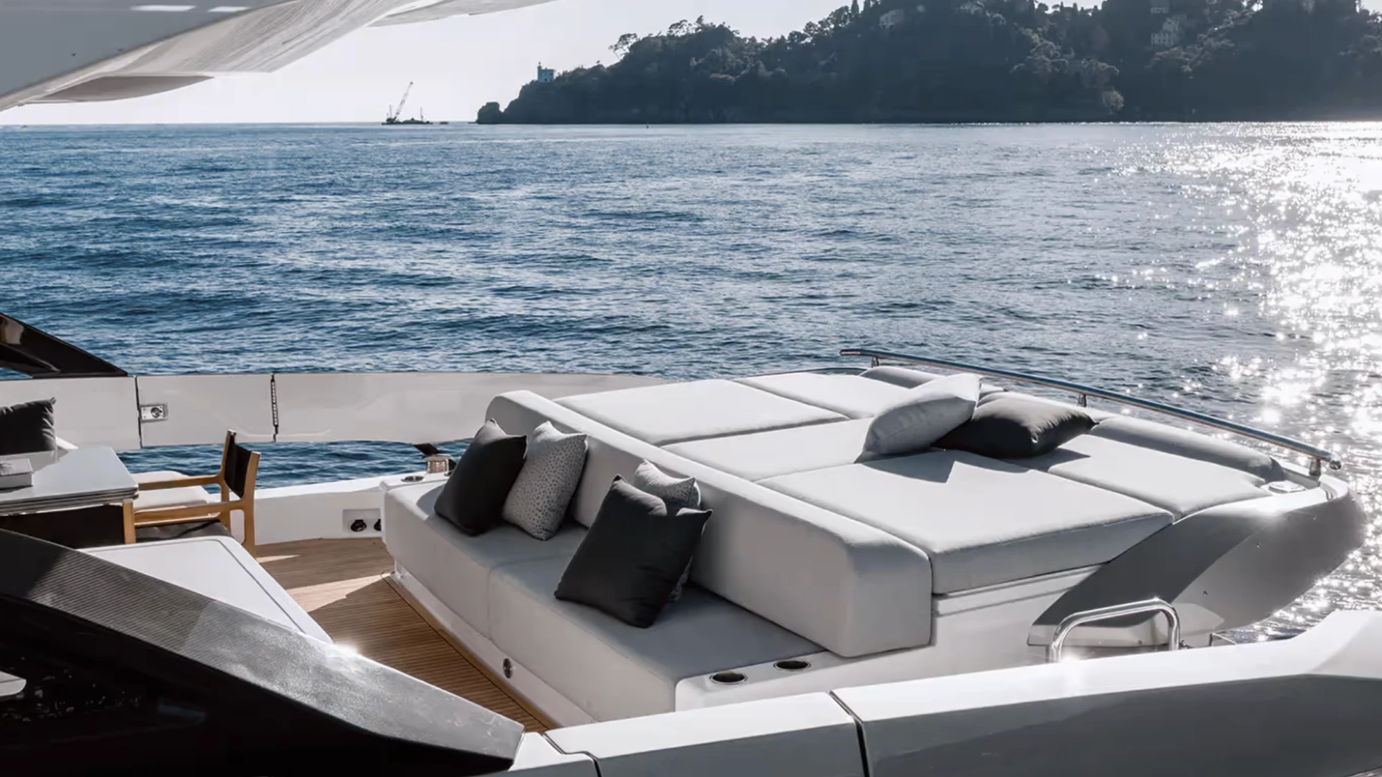 Azimut S8